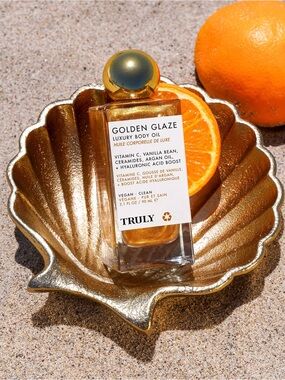 NEW Truly Golden Glaze Luxury Body Oil